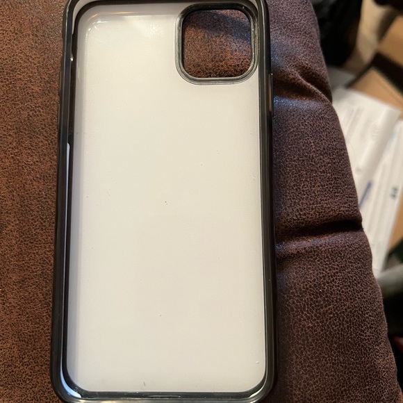 iPhone 11 Pro Max case - Picture 2 of 6